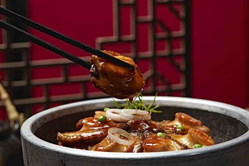 石鍋豬腳煨鮑魚