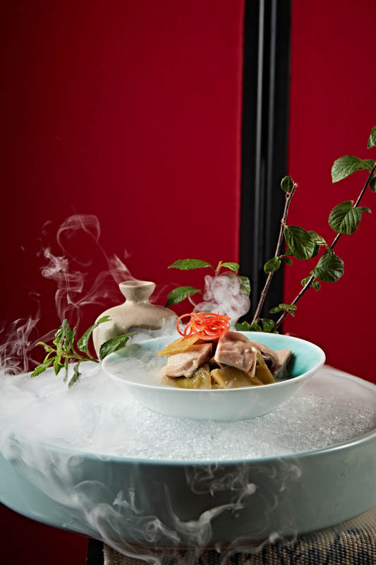 腌酸雪菜配猪肚片