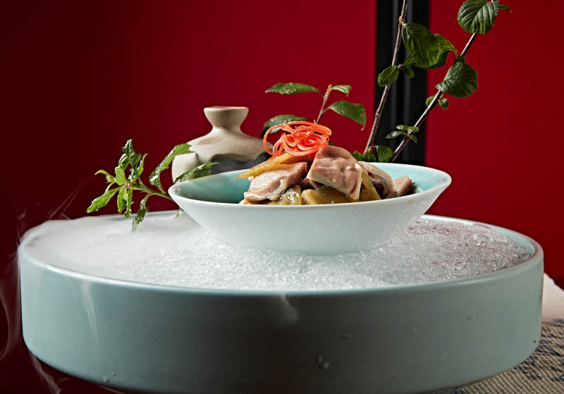 腌酸雪菜配猪肚片