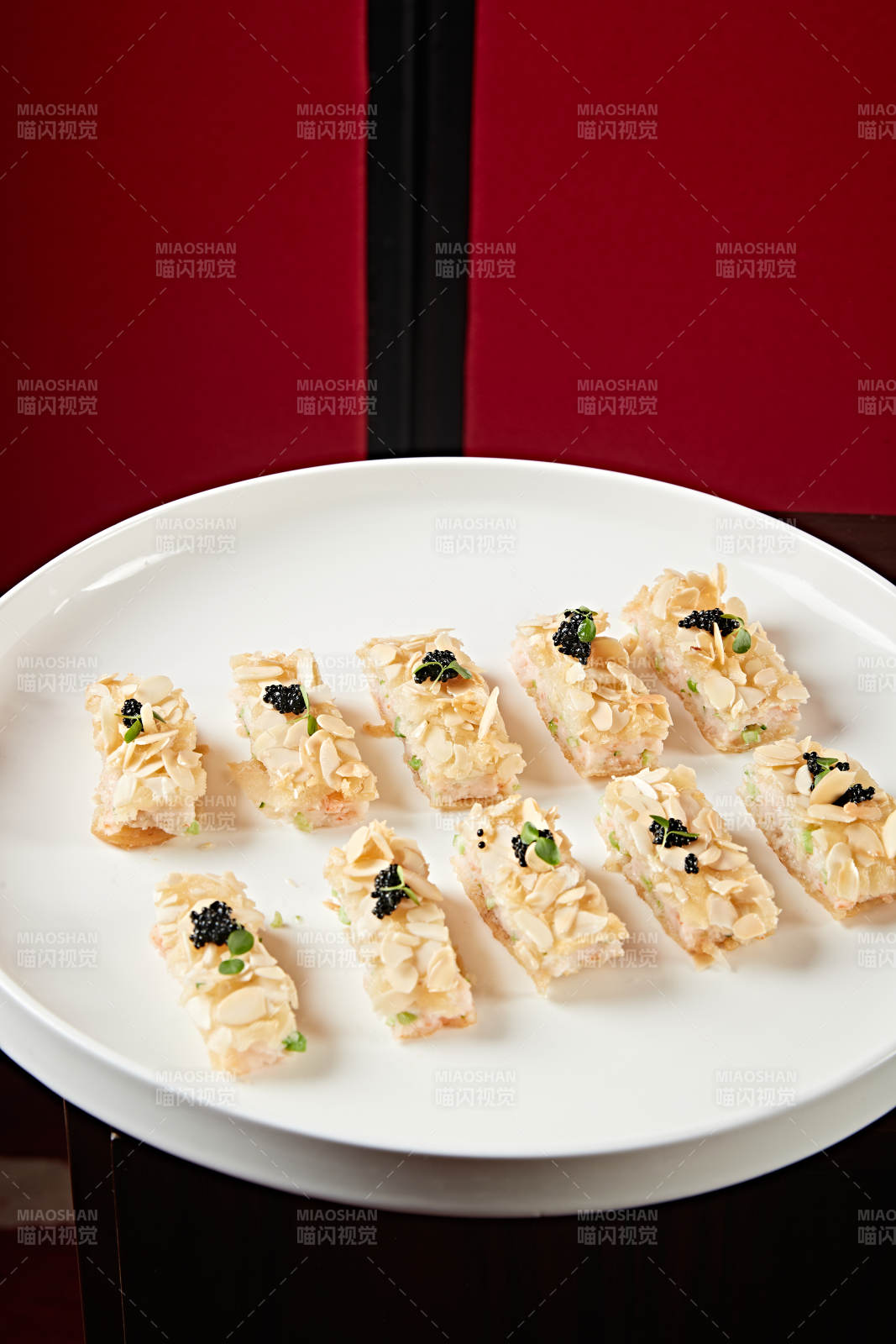 虾肉杏仁饼配黑松露