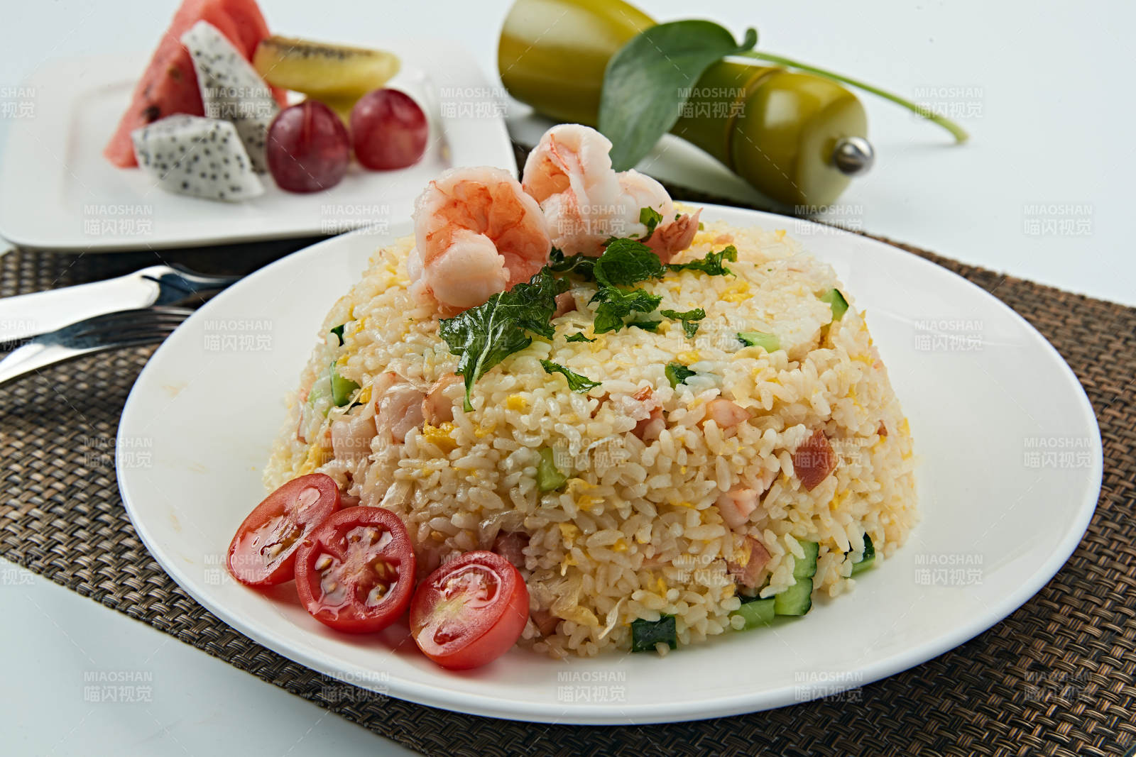 火腿蝦仁蛋炒飯