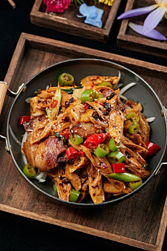 锅仔湘味腊肉豆干子卷