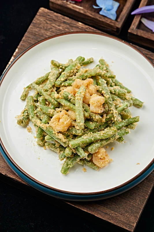 咸蛋黄焗大虾仁豇豆角