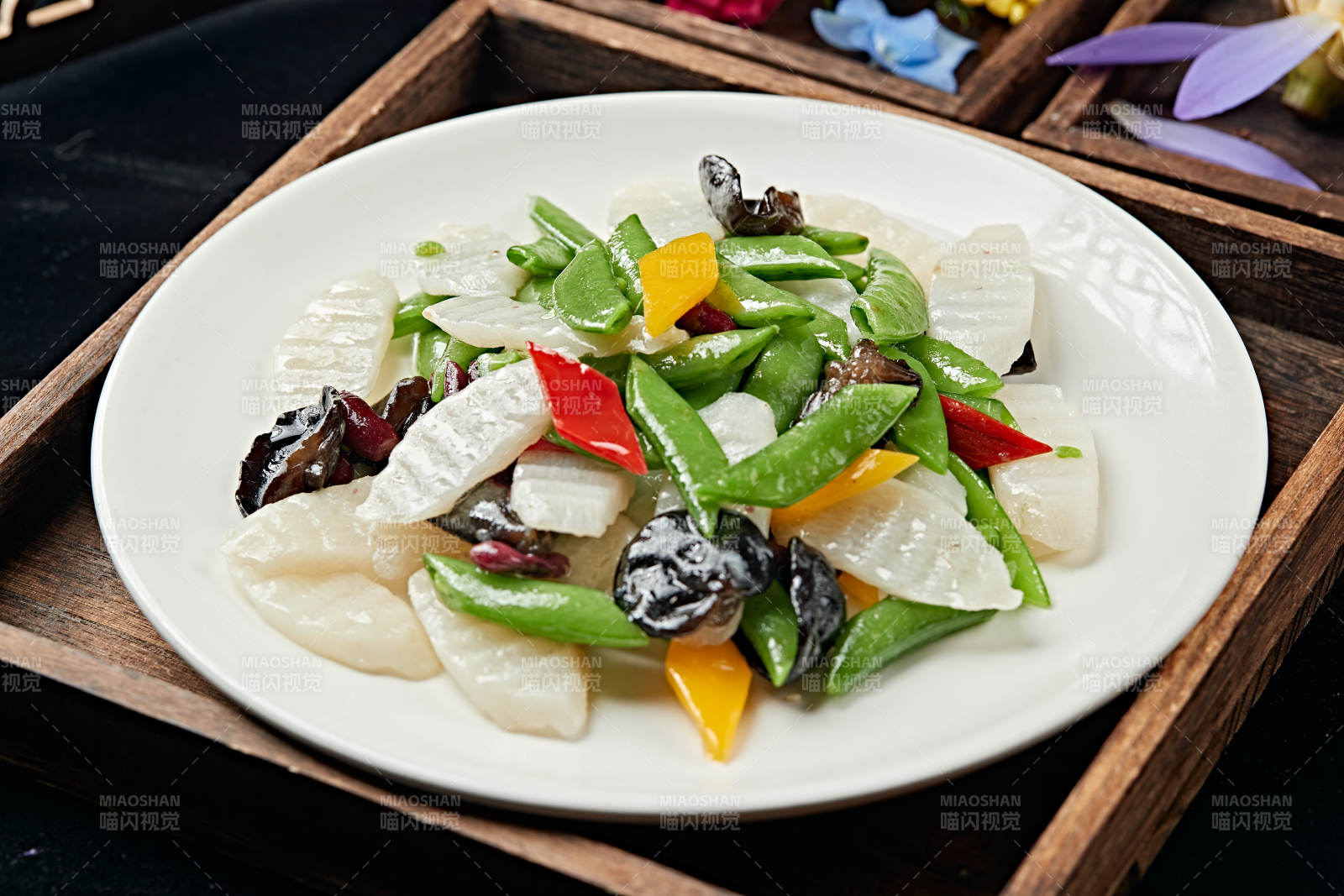 粤菜小炒荷塘月色