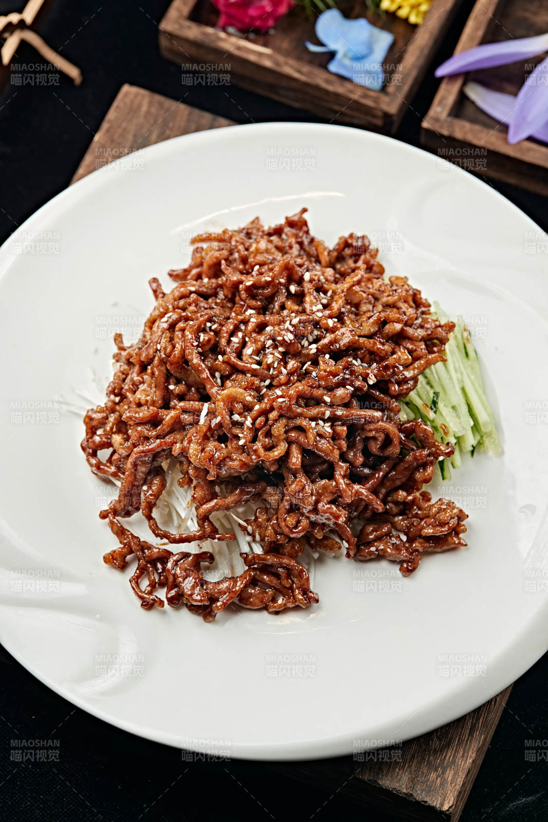 京酱肉丝配卷饼