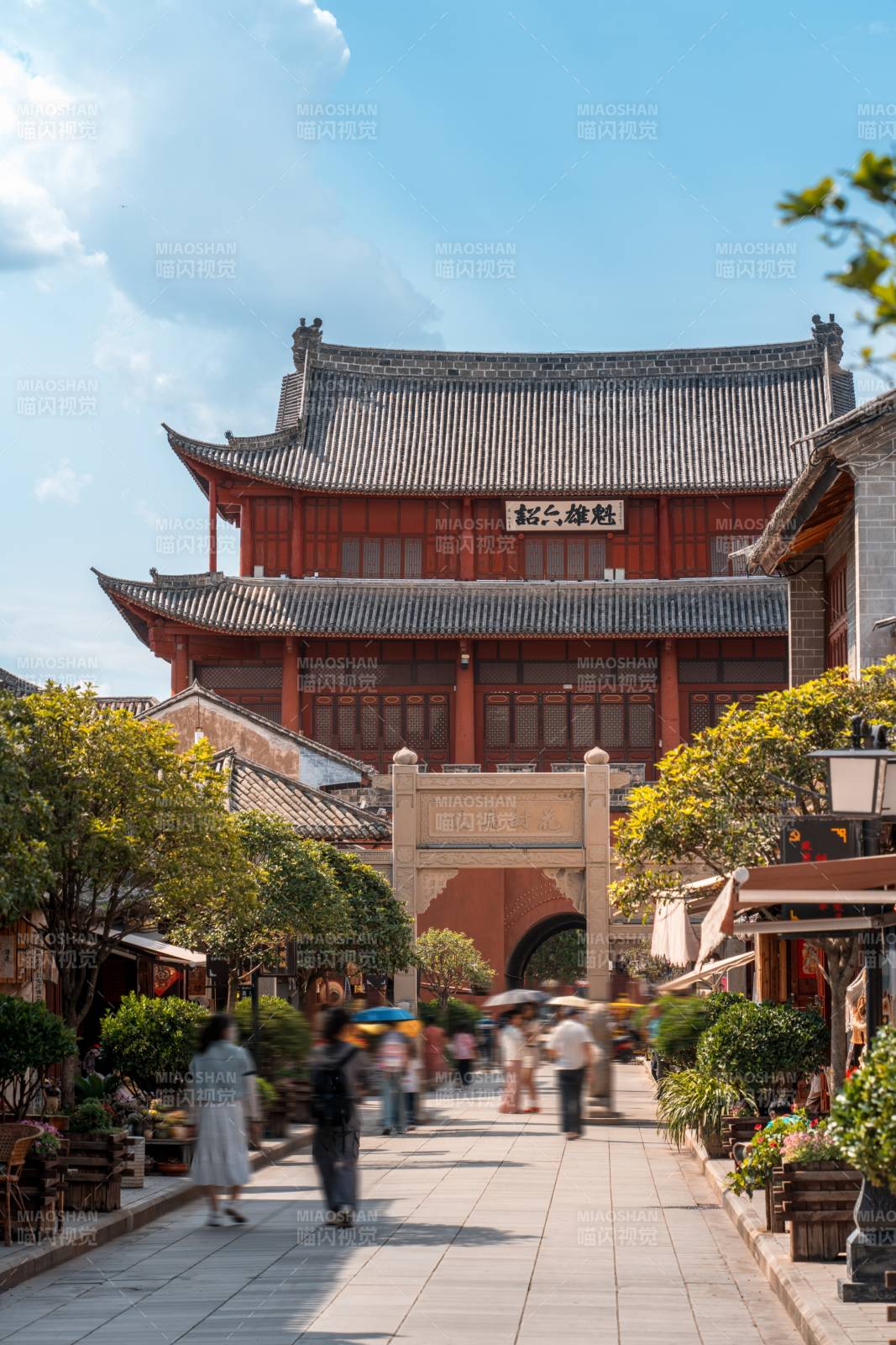 云南大理巍山古城古街鼓楼风光