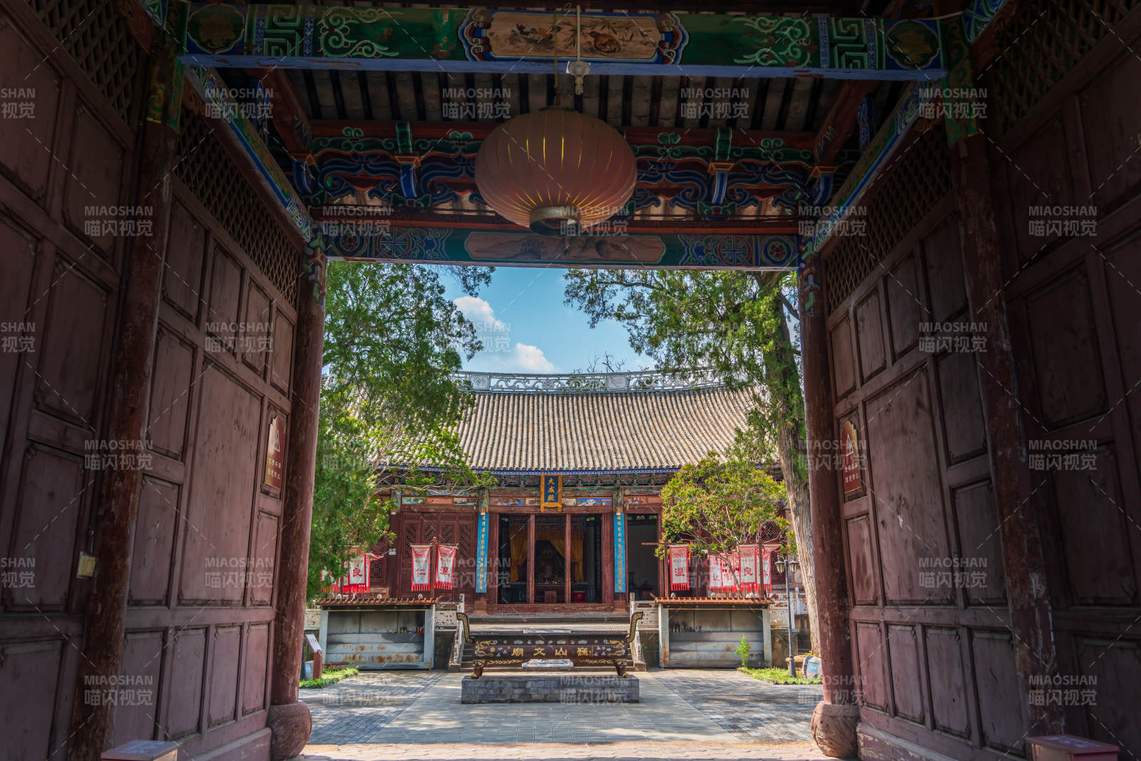 云南大理巍山古城文庙古寺庭院静谧景