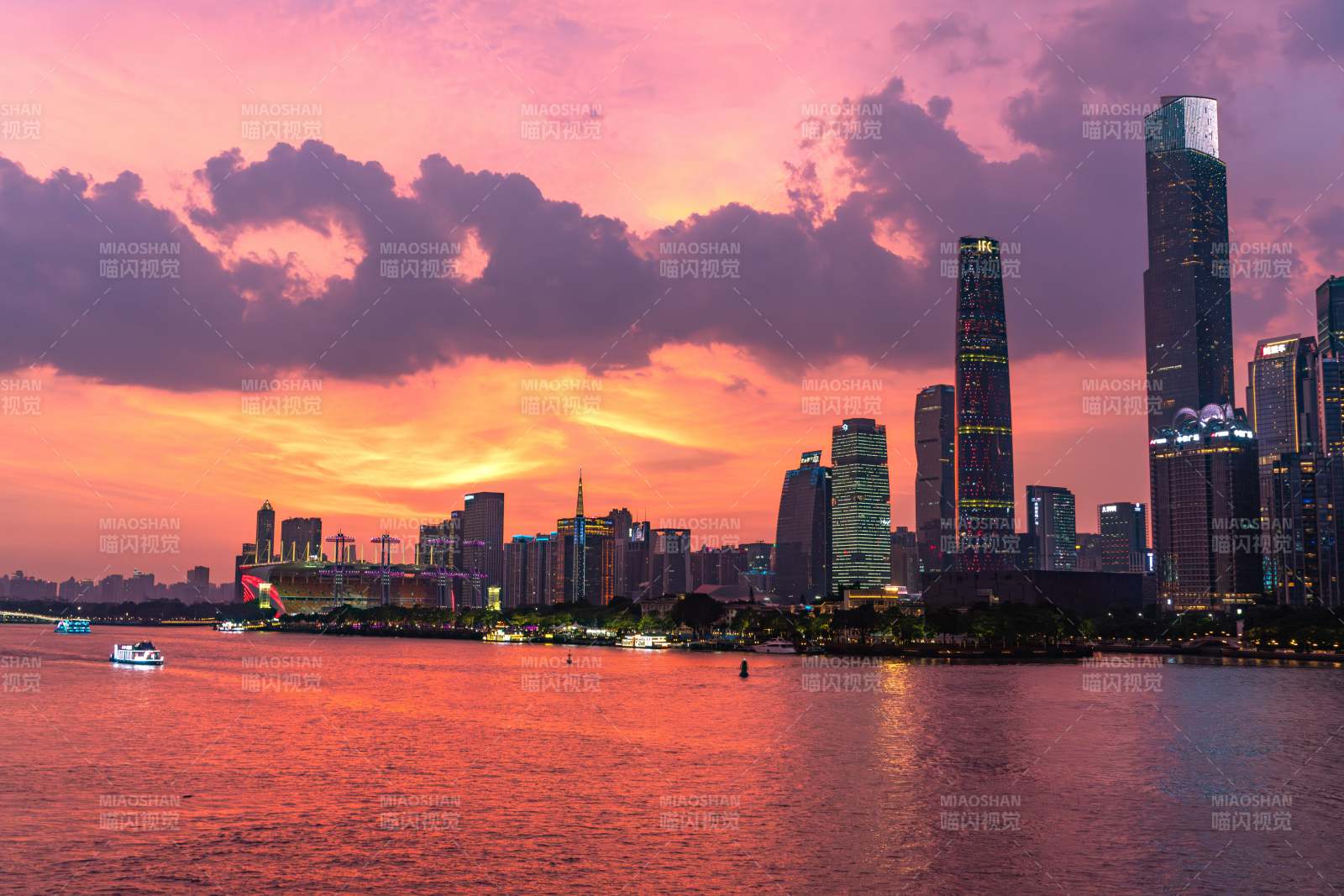 广州珠江新城晚霞