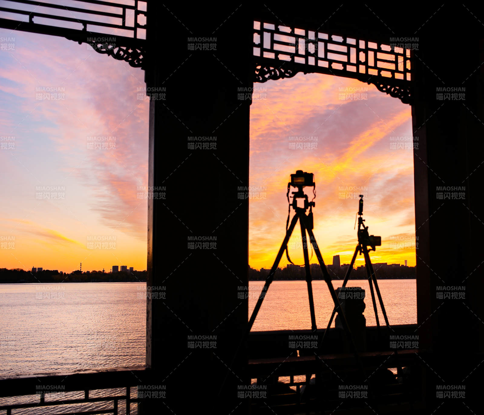 颐和园豳风桥—夕阳下的古亭剪影