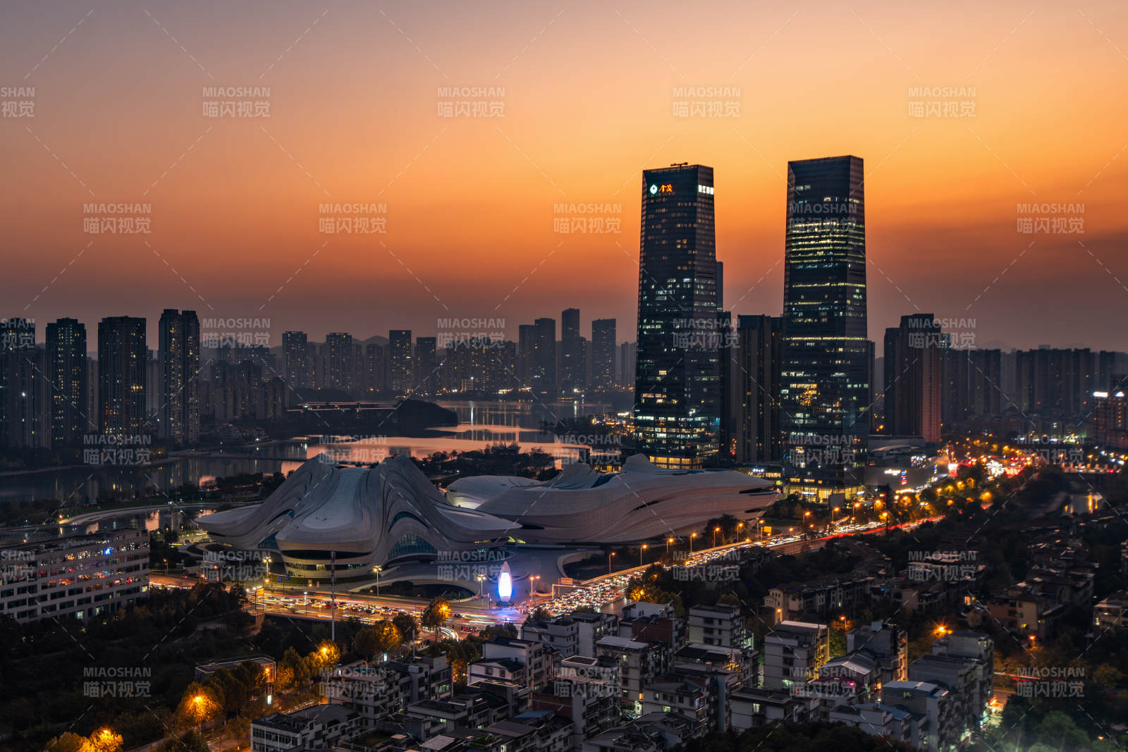 梅溪湖夜景璀璨