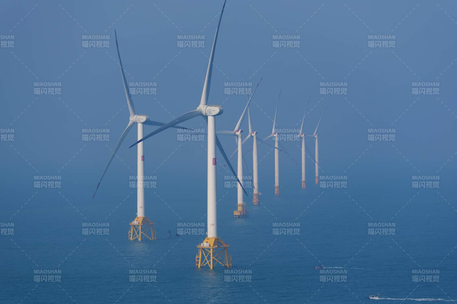 海上风力发电场（蓝眼泪）