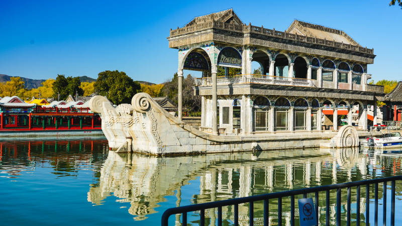 北京颐和园石舫静谧景