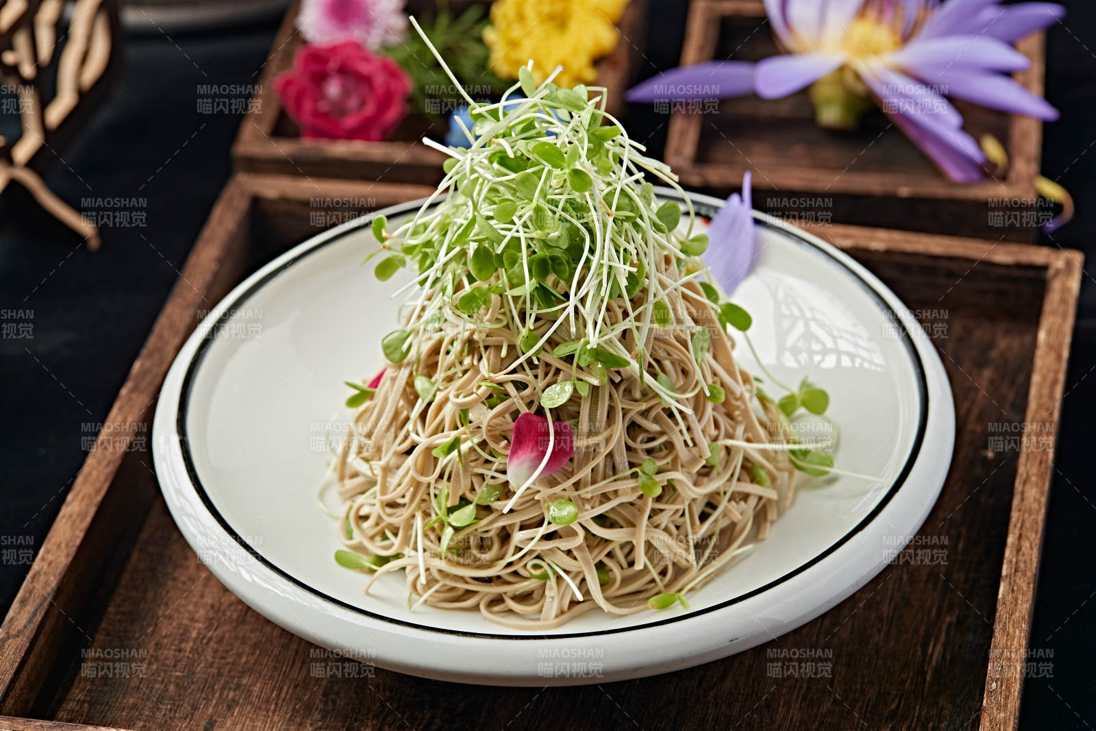 香椿苗拌干豆腐絲