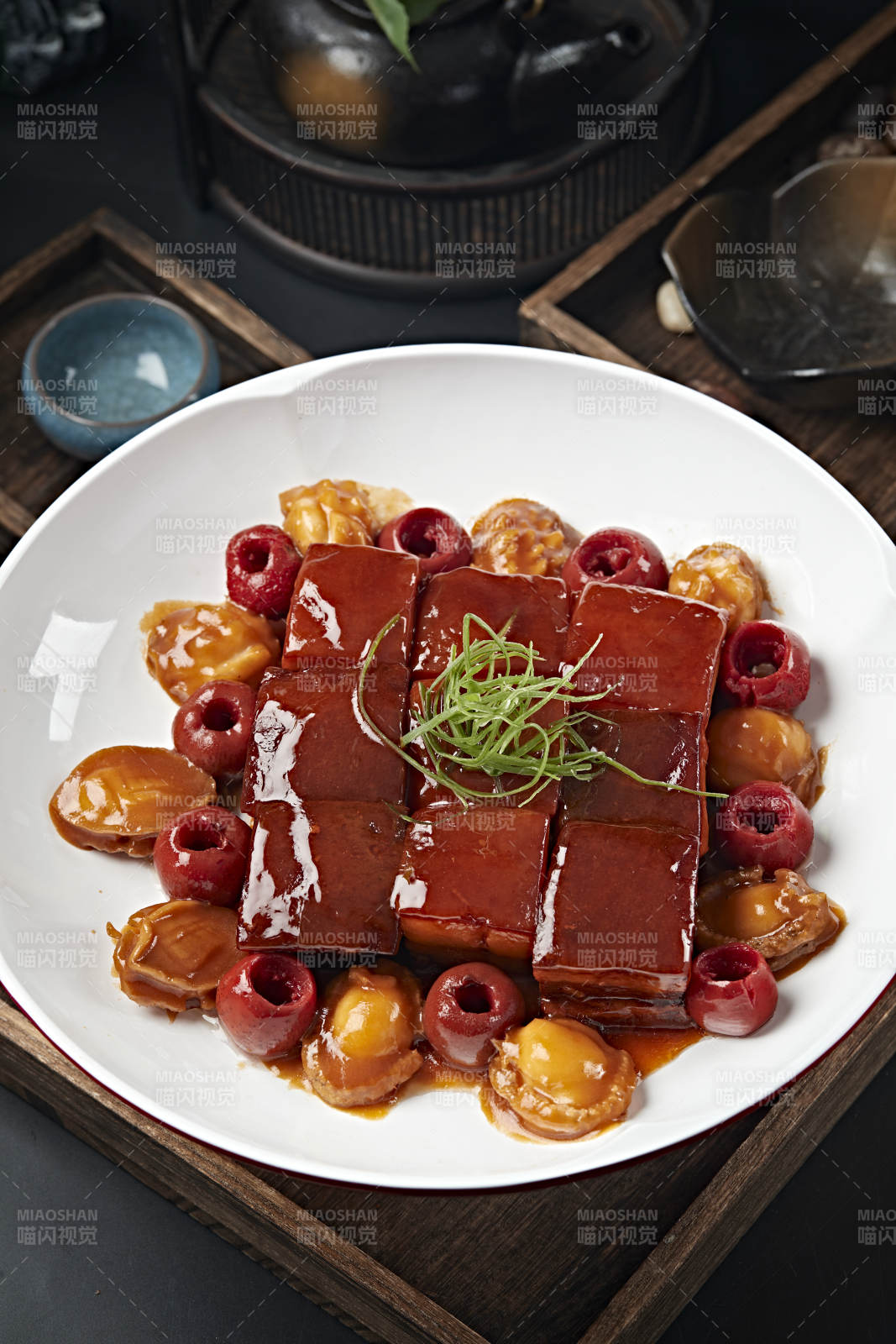 山楂鲍鱼红烧肉