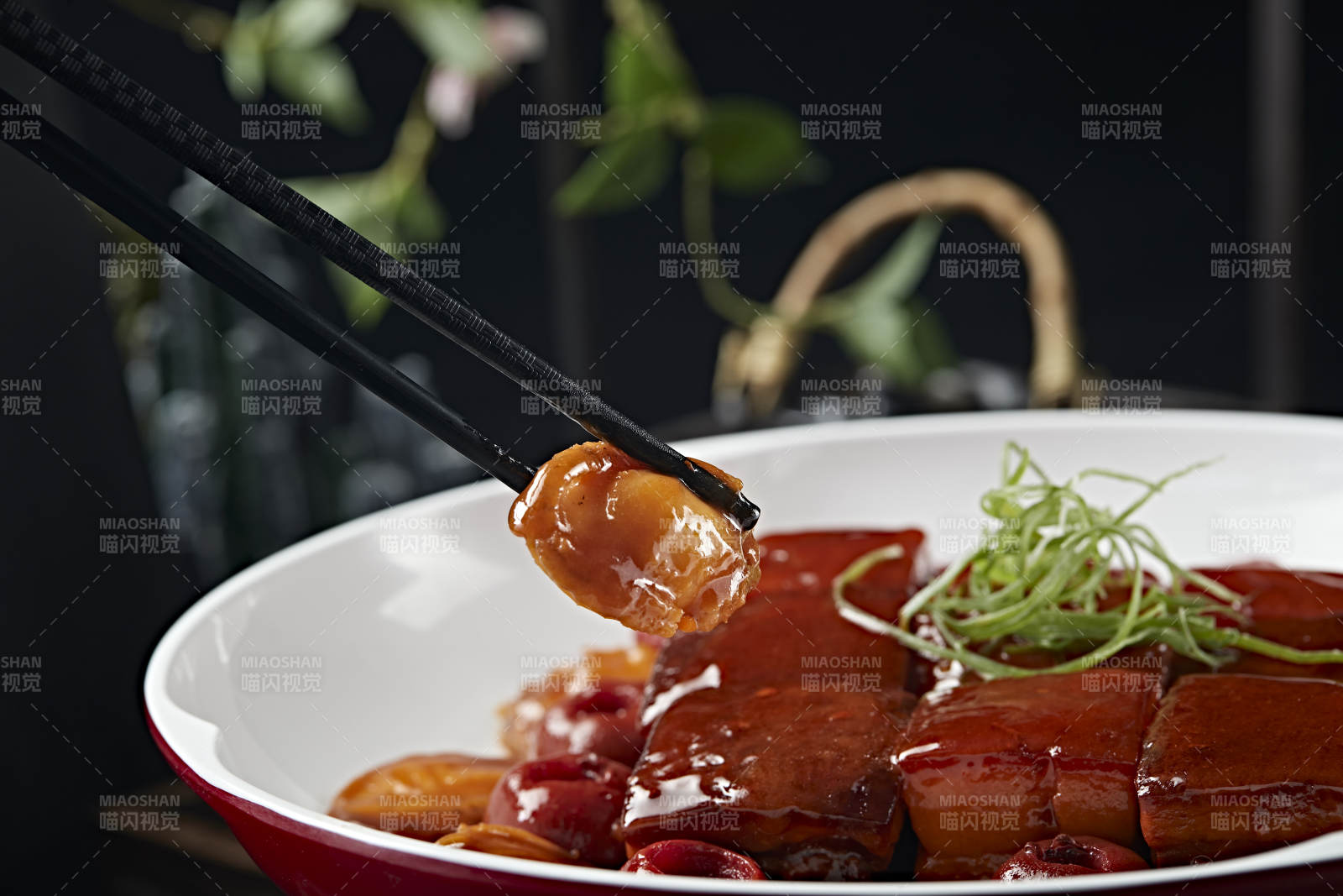 山楂鲍鱼红烧肉