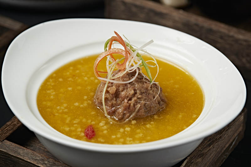 南瓜金米粥炖葵花大斩肉狮子头肉丸子