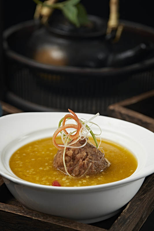 南瓜金米粥炖葵花大斩肉狮子头肉丸子