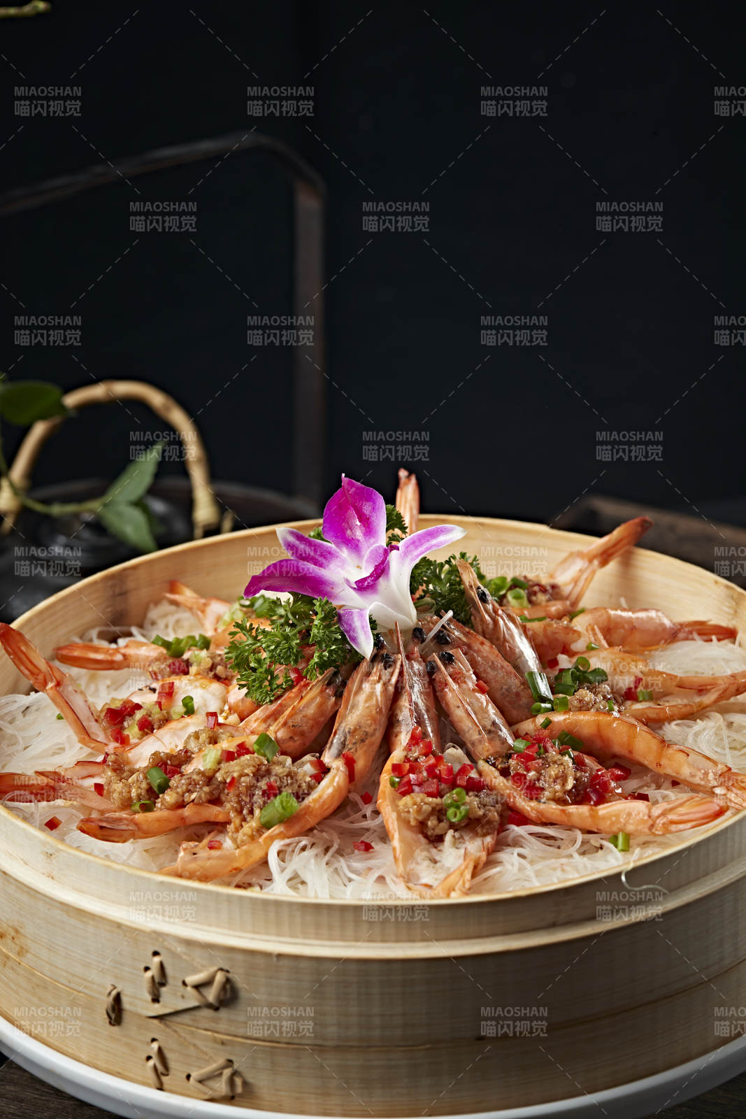 蒜蓉粉絲蒸開背大蝦