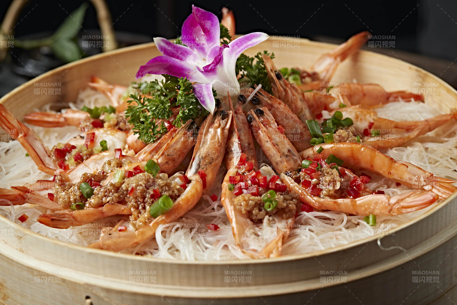 蒜蓉粉絲蒸開(kāi)背大蝦