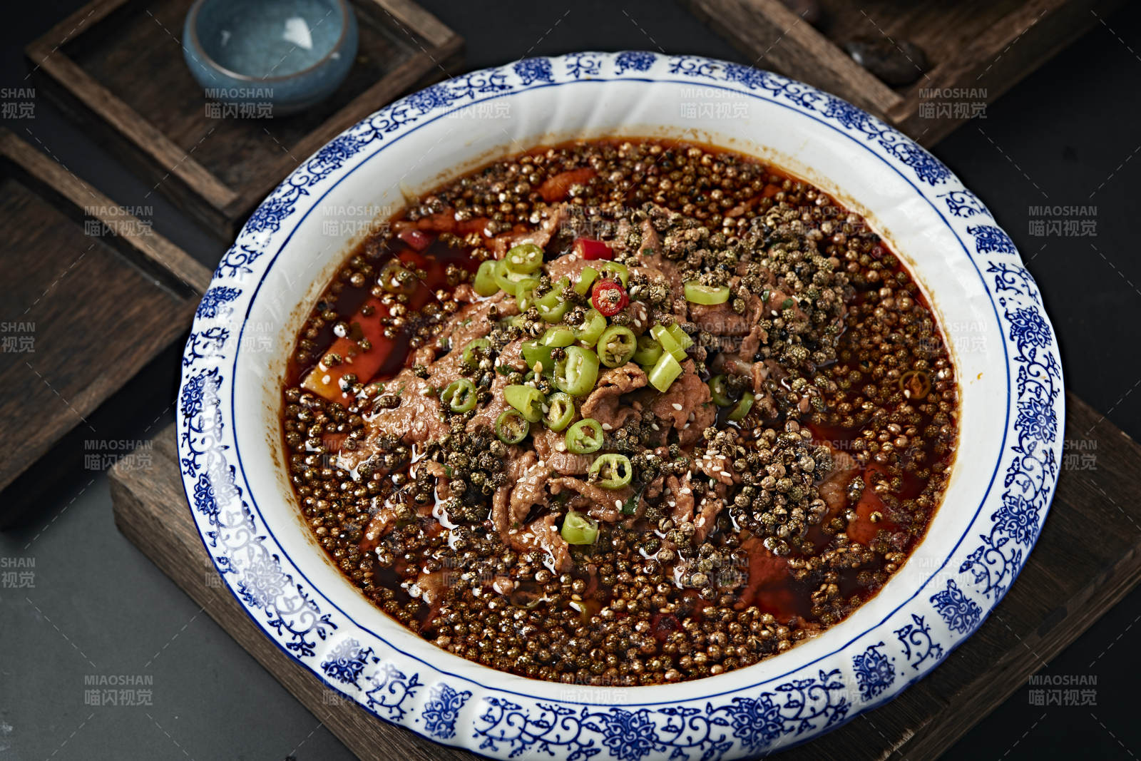 椒麻香辣水煮肉