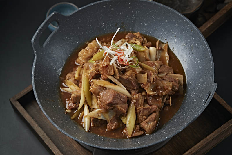 锅仔葱烧羊小排