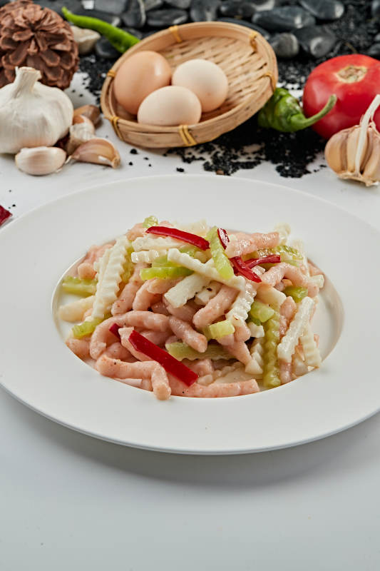 彩椒莴笋辣炒鲜虾柳