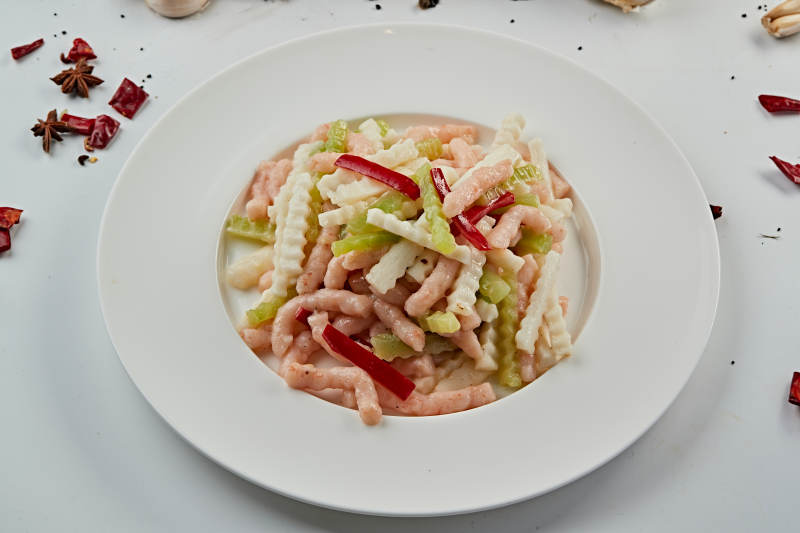 彩椒莴笋辣炒鲜虾柳