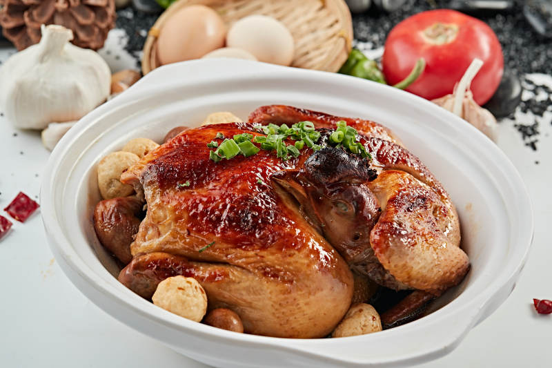 砂锅酱汁盐焗鸡