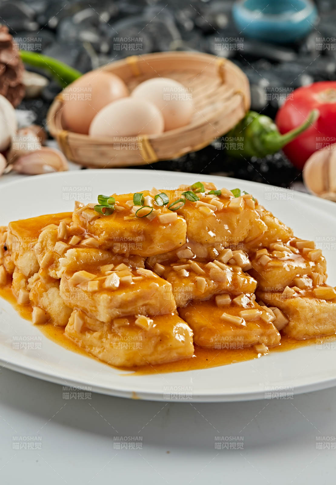 濃汁蒜粒蒜香釀豆腐