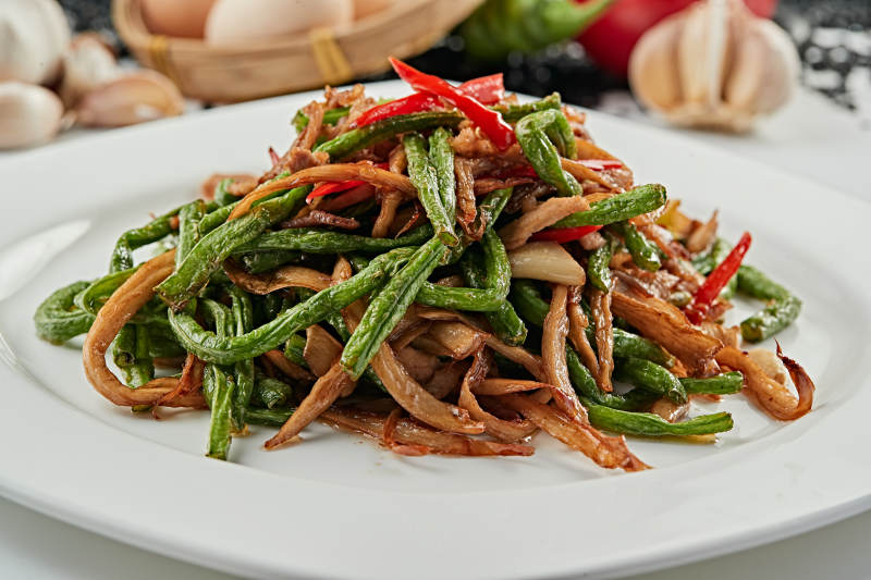 干煸五花肉青红椒豆角茶树菇