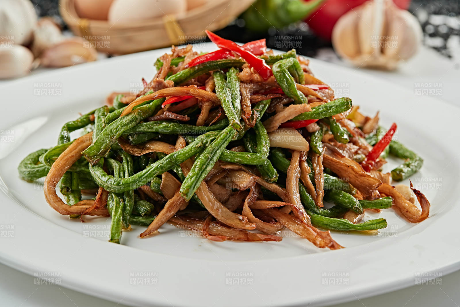 干煸五花肉青红椒豆角茶树菇