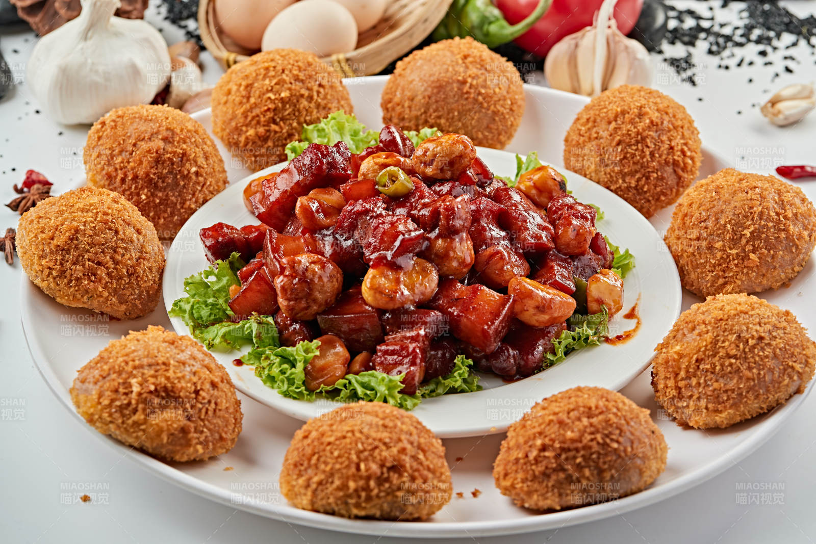 板栗紅燒肉配避風(fēng)塘窩頭