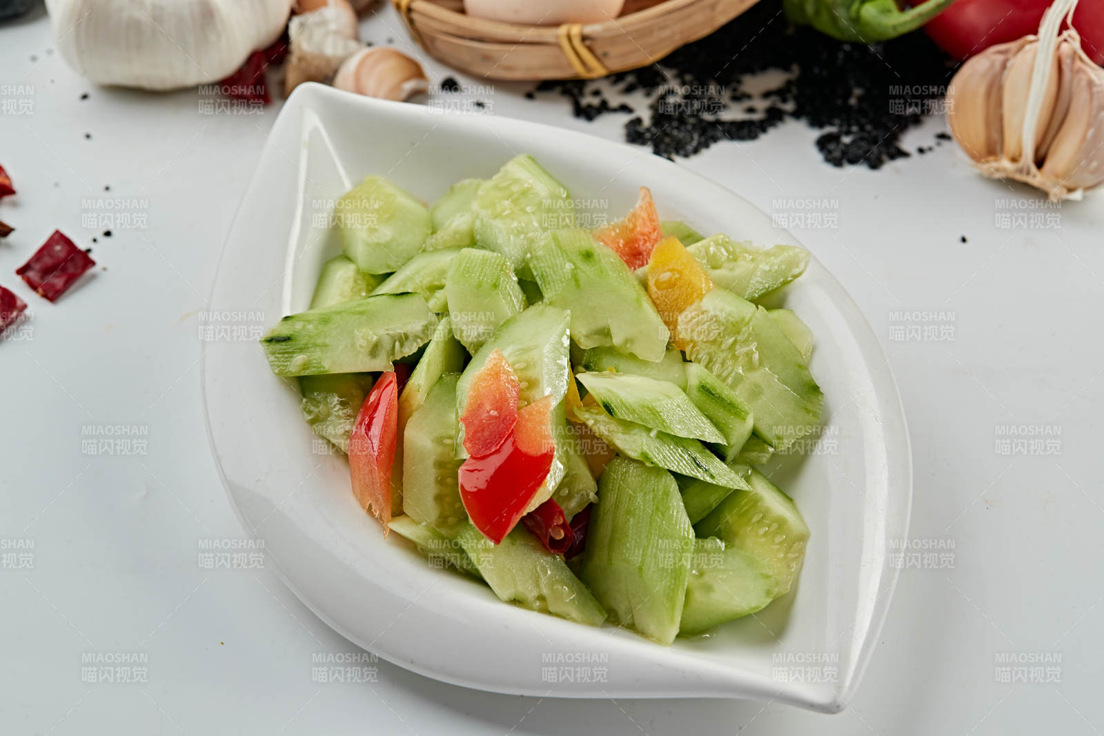 小涼菜彩椒拌黃瓜片