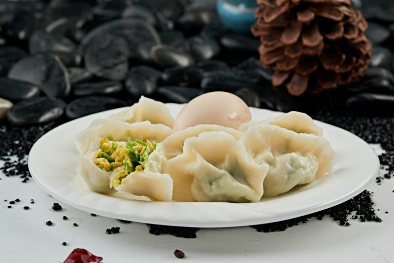 手工鸡蛋豆角素馅饺子