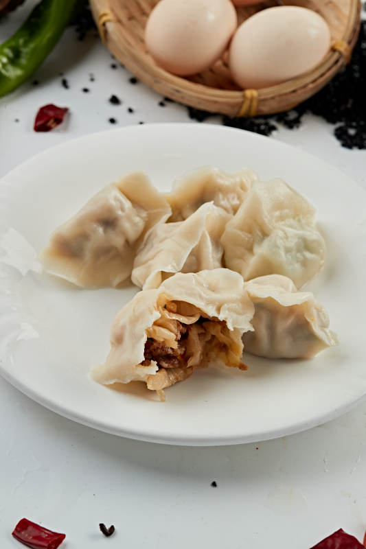 手工酸菜猪肉馅饺子
