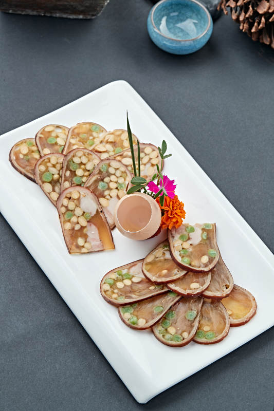 菊花青豆魷魚豬耳凍