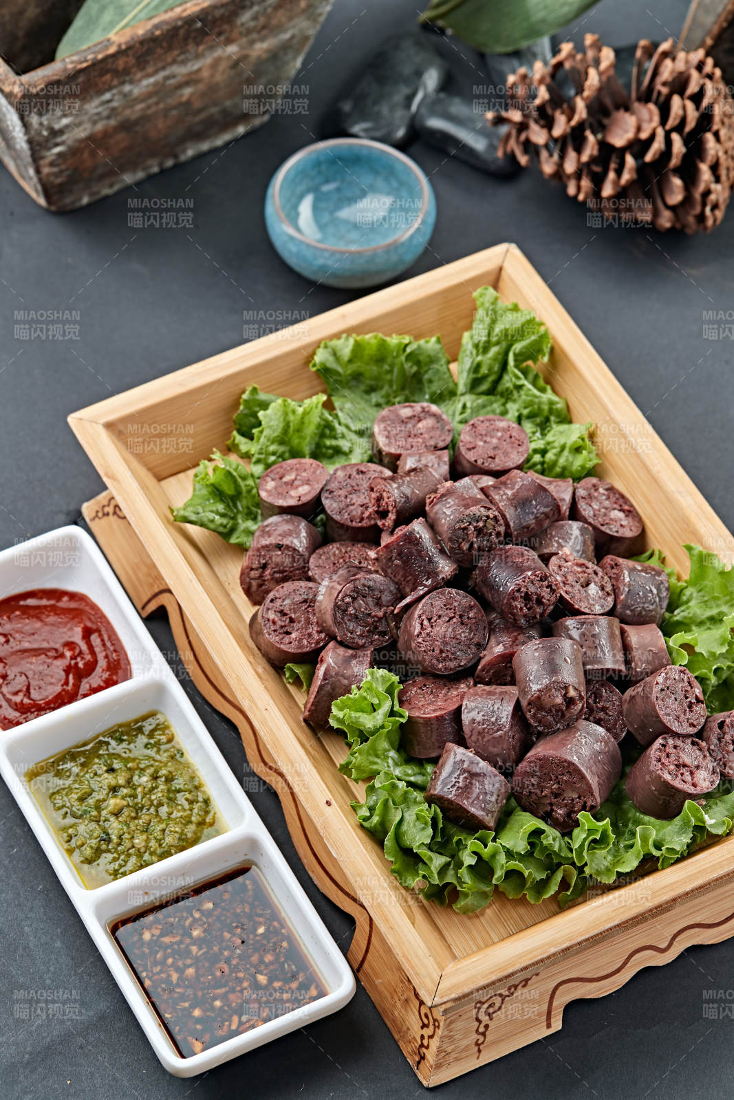 水煮蒜香羊肉血腸