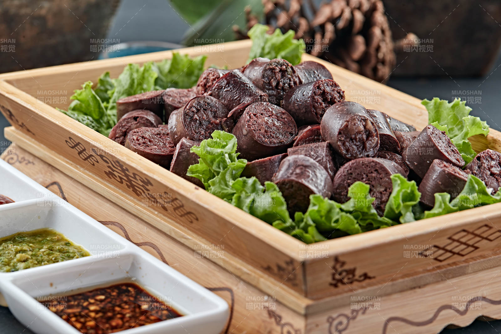 水煮蒜香羊肉血腸