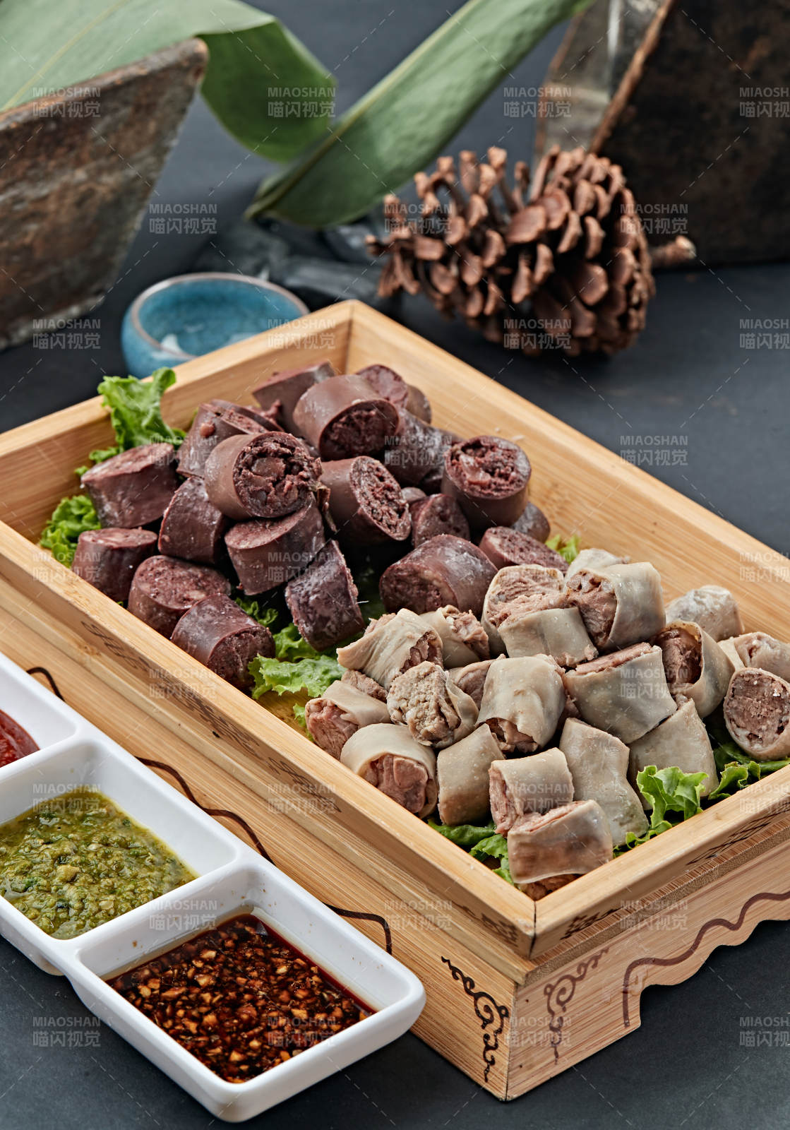 蘸汁蒜香雙拼腸肥羊蒜腸灌羊血腸