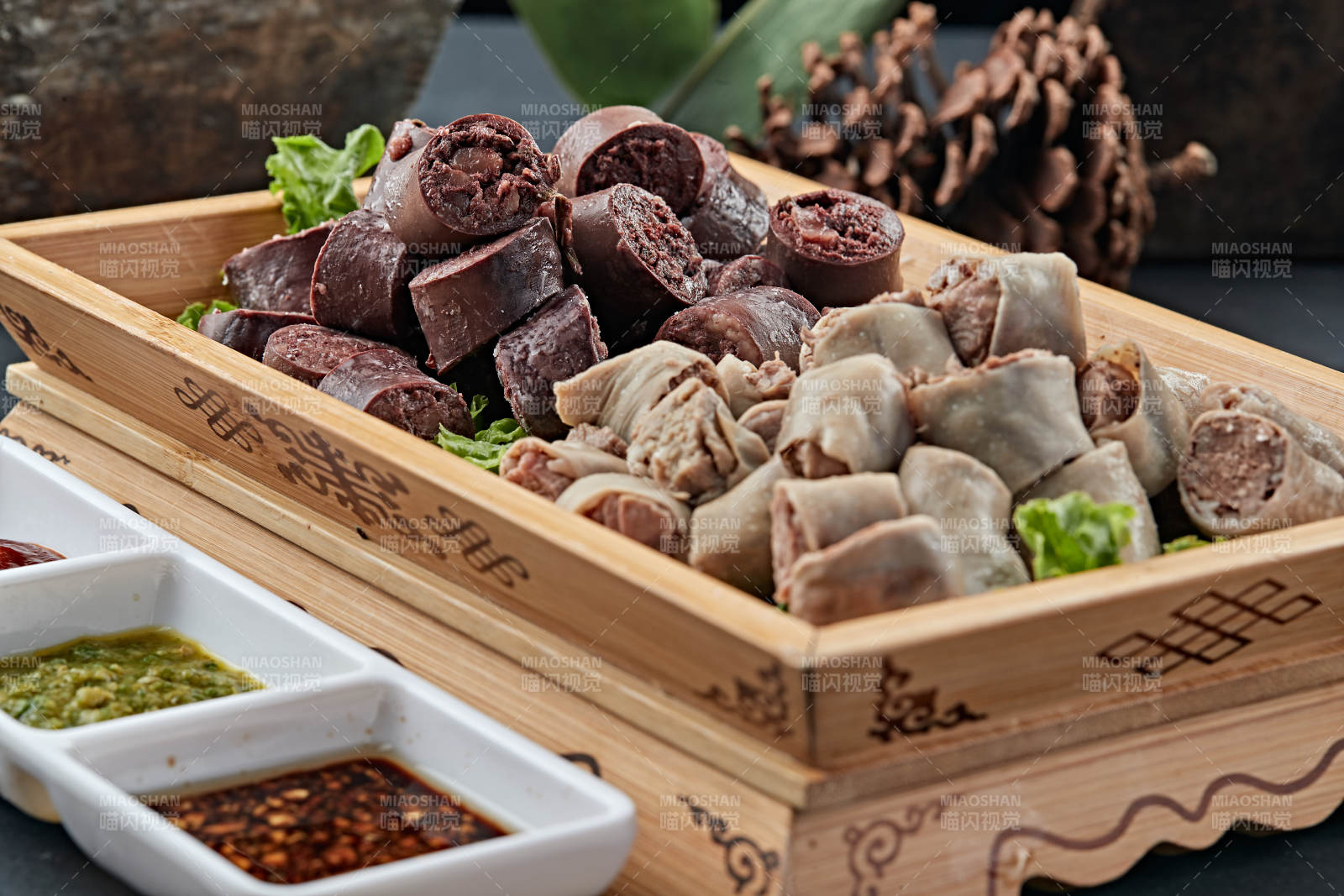 蘸汁蒜香雙拼腸肥羊蒜腸灌羊血腸