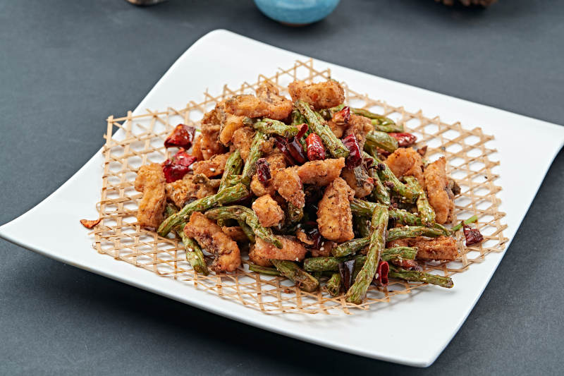 辣子兔丁干煸豆角