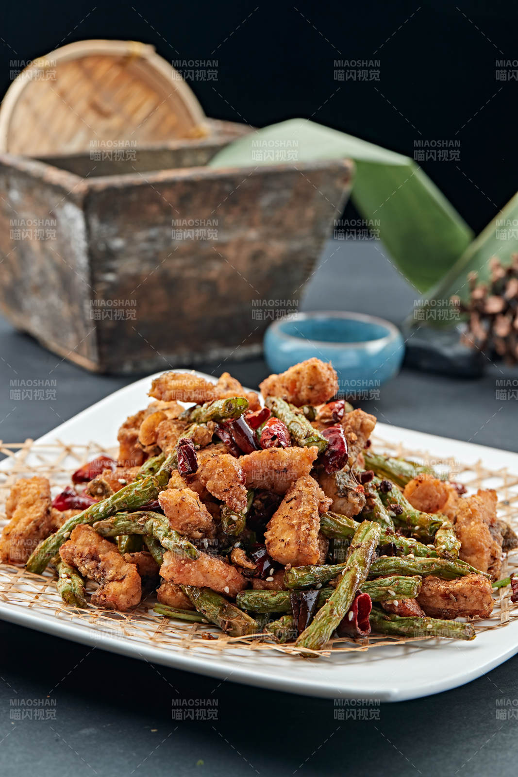 辣子兔丁干煸豆角