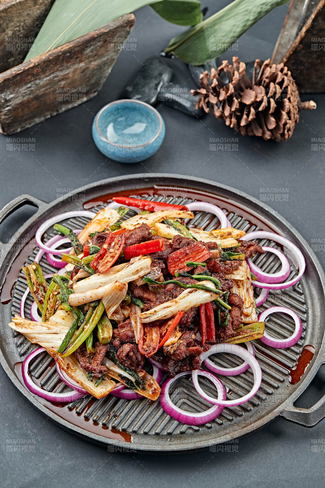 炙子铁板什锦蔬菜煎牛柳