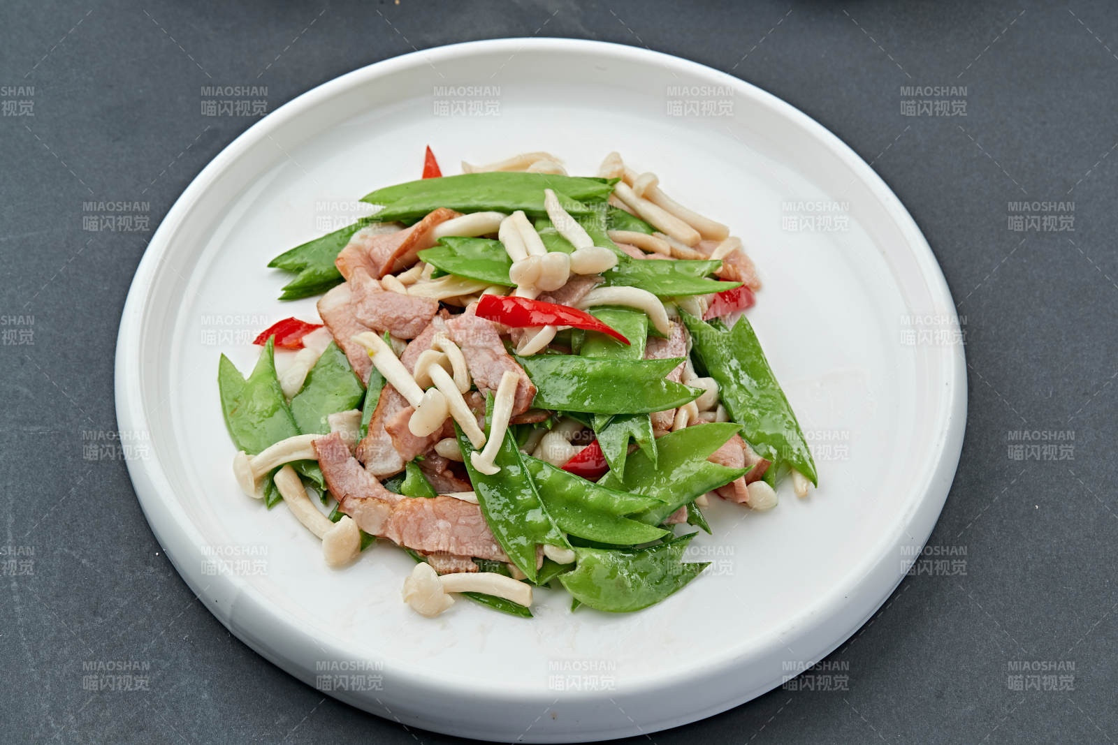 小炒腊肉荷兰豆海鲜菇