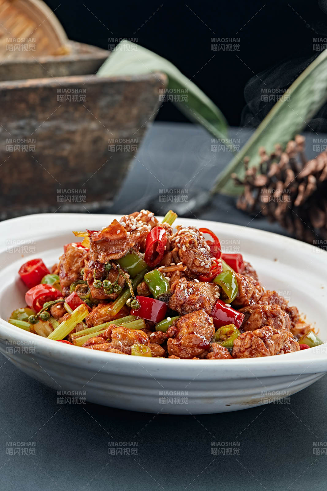 川香辣子爆兔丁