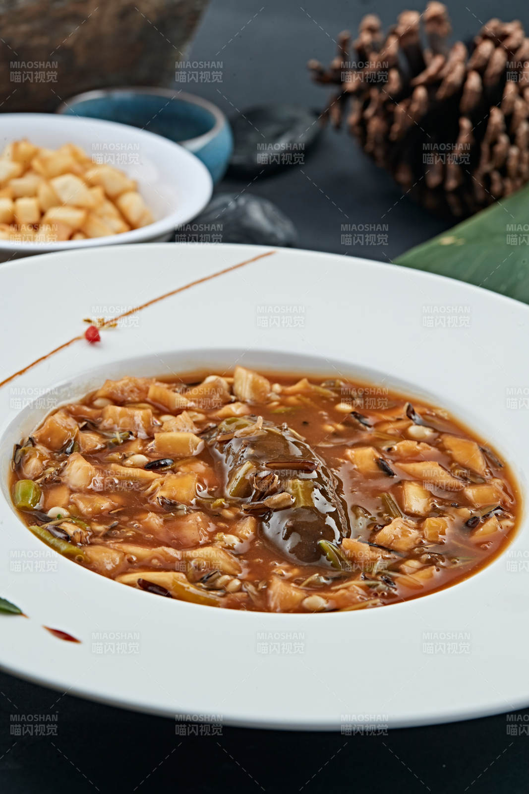 泡馍粒酱烧梅花参