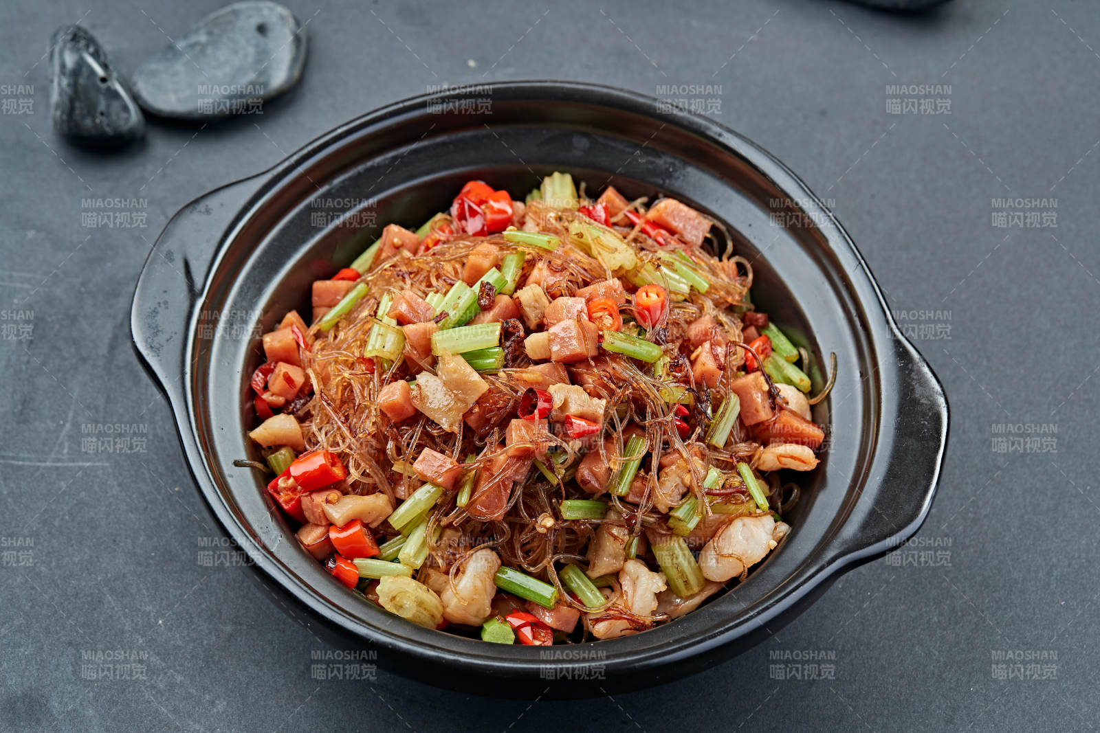 砂锅火腿腊肉水晶粉丝煲