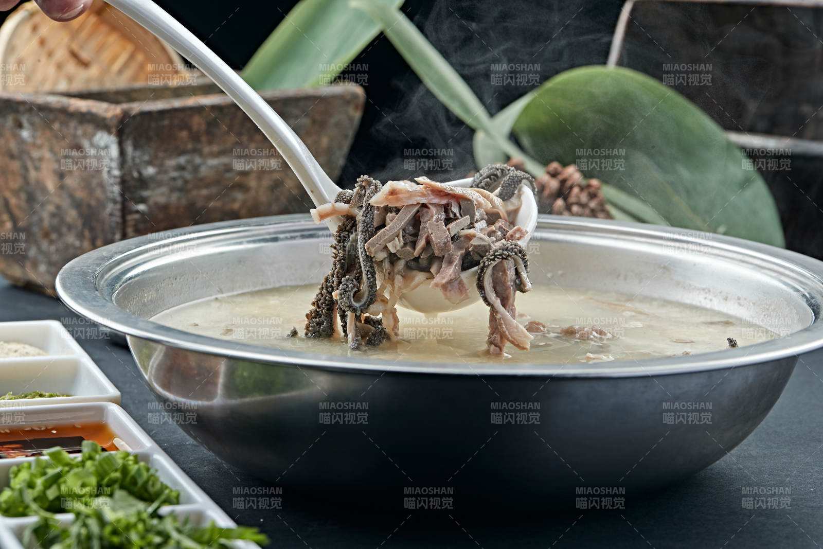 酸湯砂鍋羊雜碎