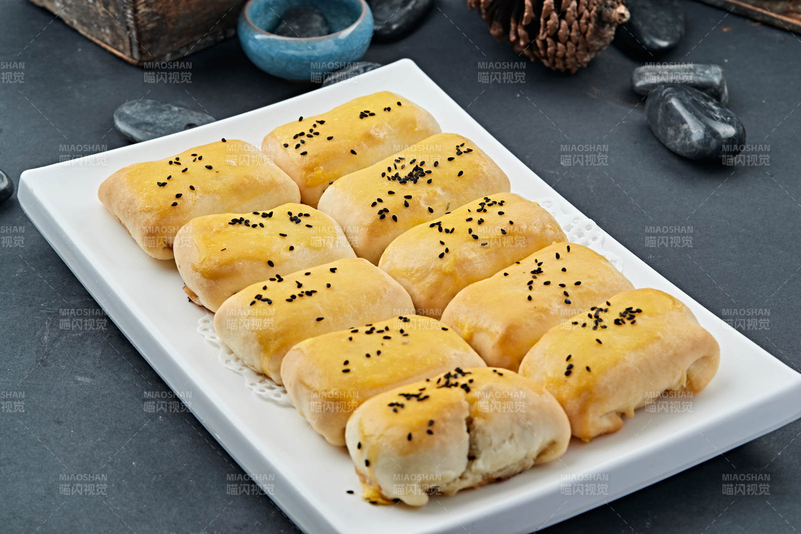 新疆馕坑烤包子