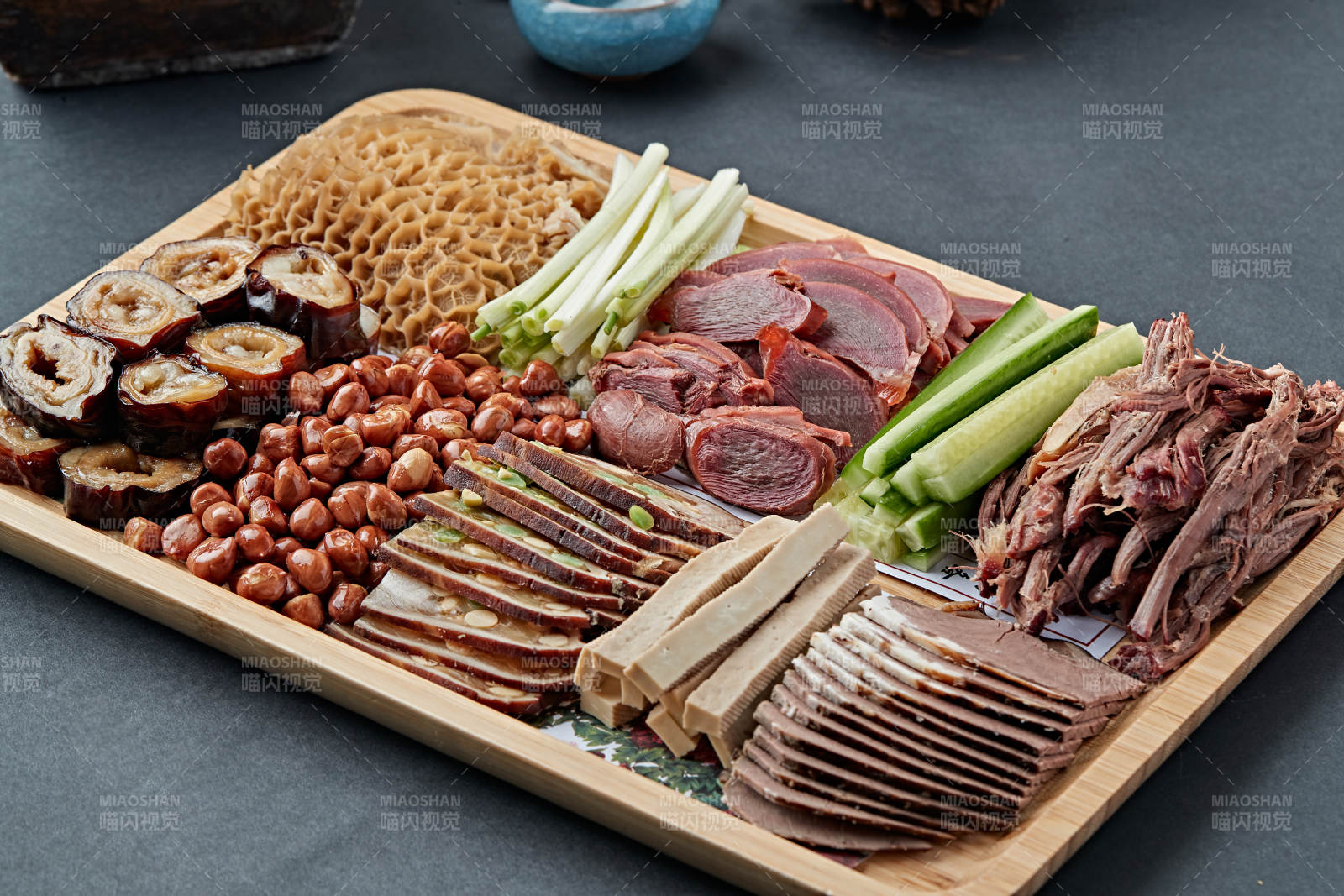 农家荤素大拼盘